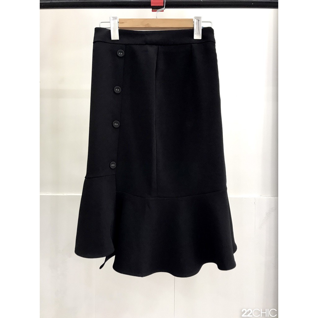 Chân váy công sở đuôi cá đính nút - 22CHIC | BigBuy360 - bigbuy360.vn