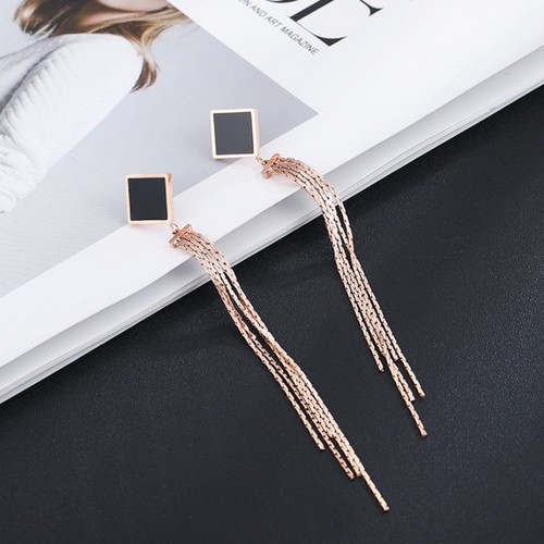 Bông Tai Dự Tiệc Sang Trọng Titan Ko Đen TT 2475