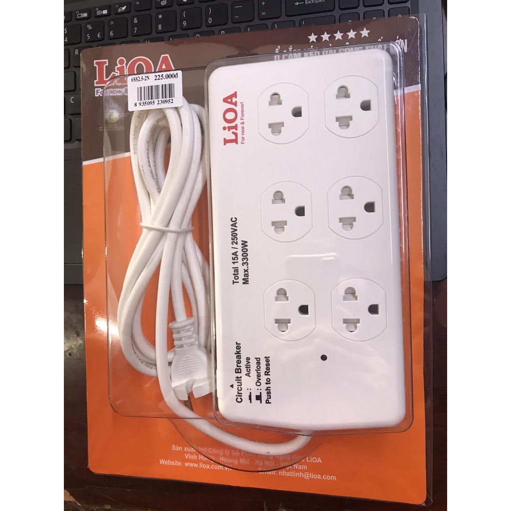 Ổ cắm công suất lớn LiOA 3300W, 6 ổ cắm, 3 công tắc