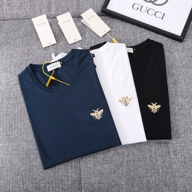 Áo thun nam tay ngắn cổ tròn có in logo con ong bên ngực trái thương hiệu Gucci GC cao cấp