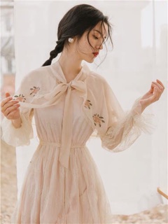 Váy tiểu thư