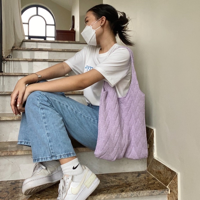 Áo thun thêu tay ngắn Berry London