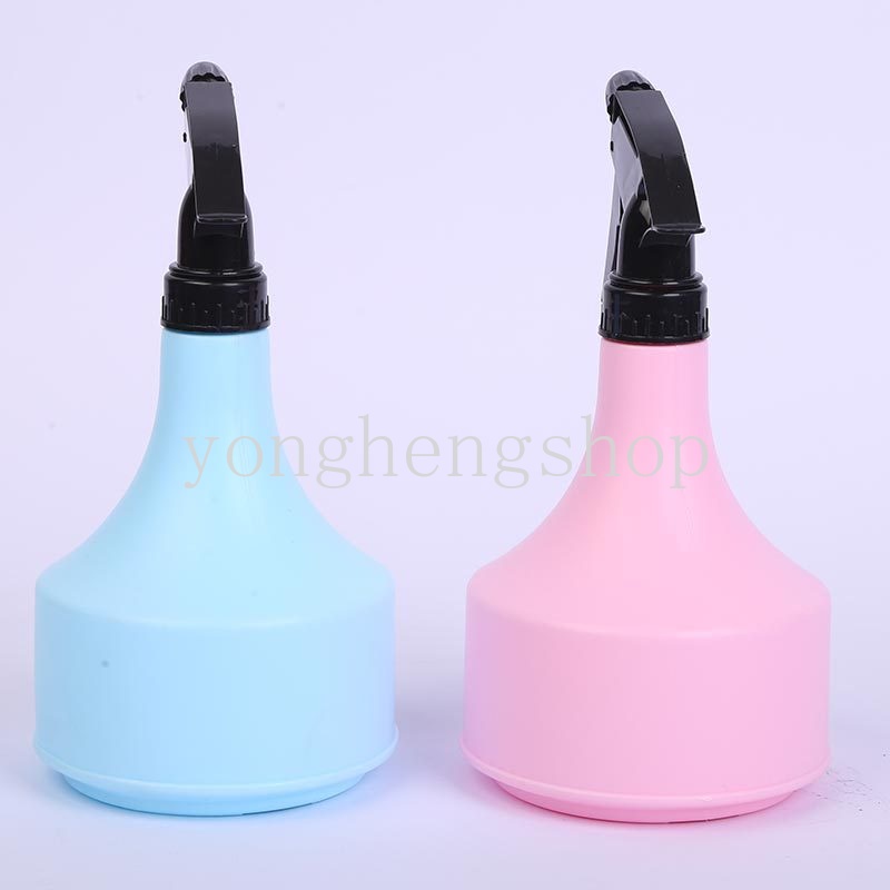 Bình Xịt Nước Tưới Cây Cầm Tay 600ml