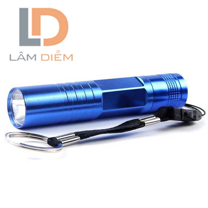 Đèn pin cầm tay mini sài pin AA tặng kèm móc treo 551 -210