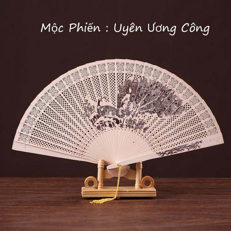 Quạt Gỗ Đàn Hương quạt cầm tay bằng gỗ thơm 42x23 cm