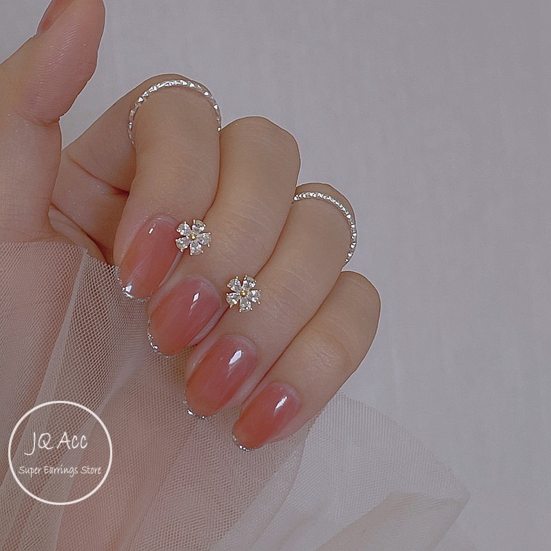 Bông Tai Titan Nữ Bông Tai Nữ Bông Tai Xỏ Lỗ Hình Hoa Zircon Dễ Thương Không Gây Dị Ứng Thời Trang Cho Nữ