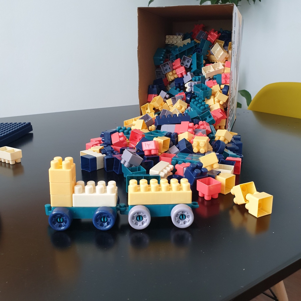 Đồ chơi lắp ghép lego bằng nhựa ABS cao cấp, kích thích khả năng sáng tạo cho bé