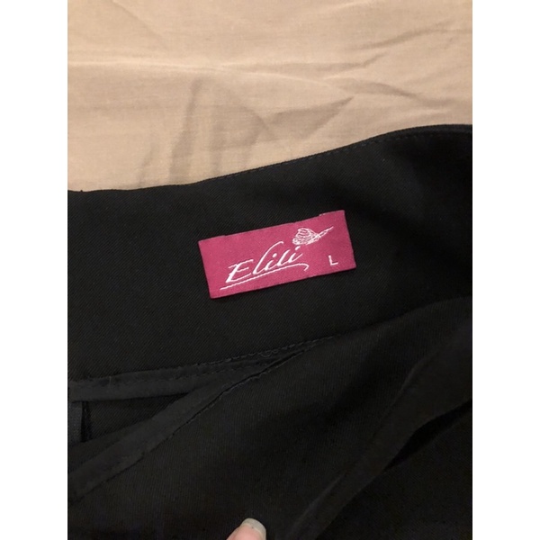 Pass chân váy bút chì