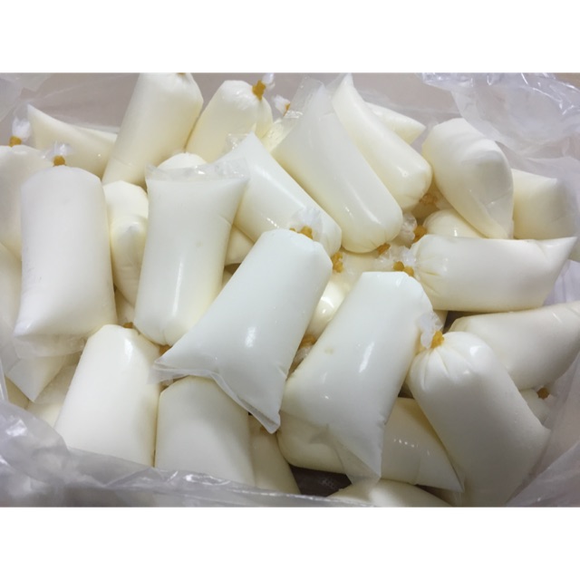 Hỏa tốc_35 bịch sữa chua (yaourt) nhà làm - 100% từ sữa bò tươi nguyên chất, không pha thêm nước