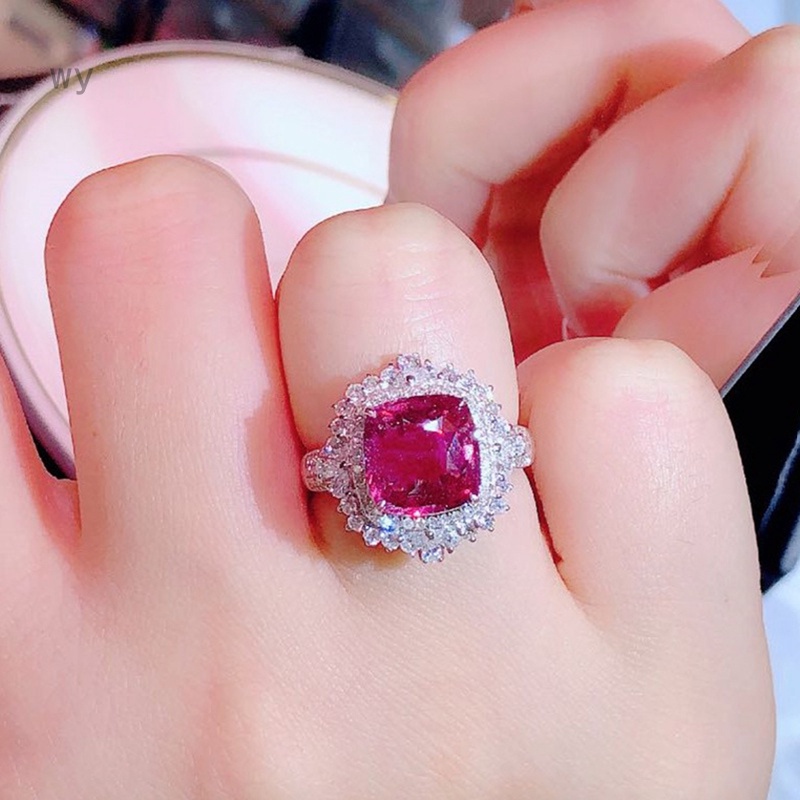 Nhẫn cưới đính đá zircon 2021 thiết kế sang trọng cho nữ