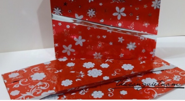 Hộp giấy gói quà bằng kiếng hình chữ nhật (sấp 20 hộp)