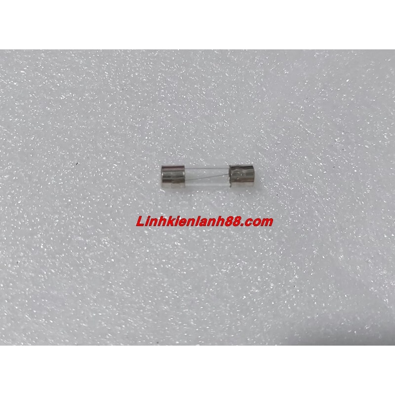Cầu chì thủy tinh 3.15A 5*20mm mới (gói 200c)