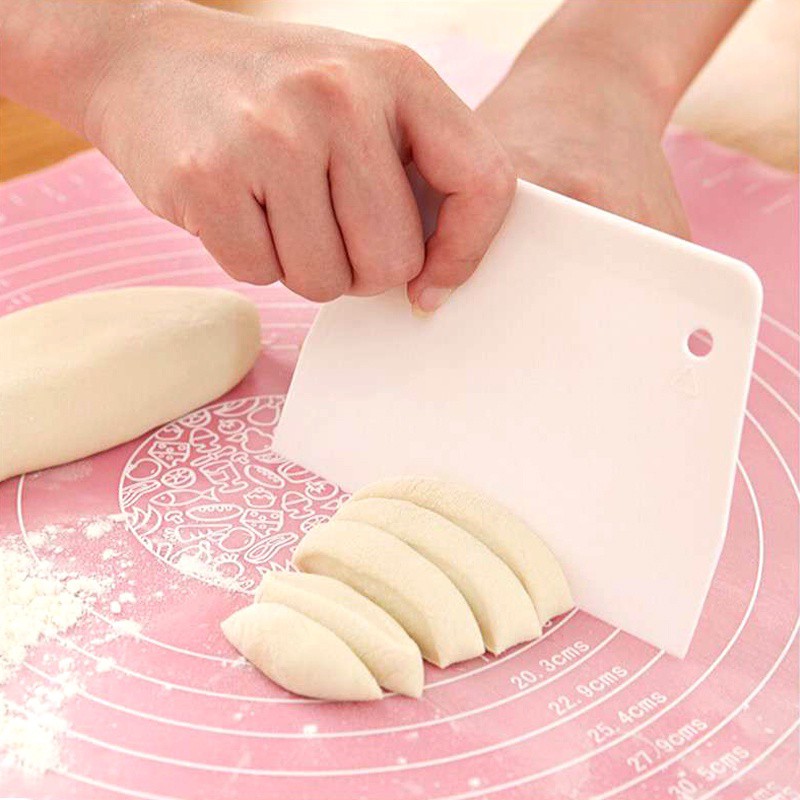Dụng cụ cắt bột chia bột làm bánh