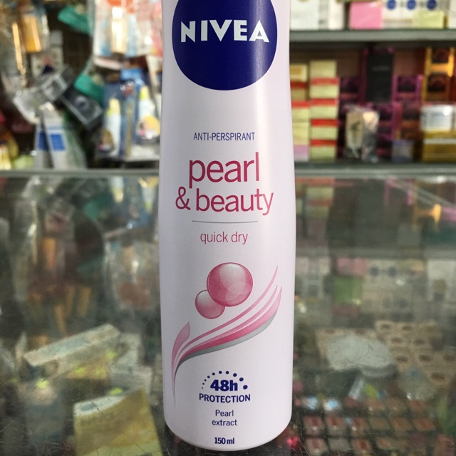 Xịt Ngăn Mùi Ngọc Trai Đẹp Quyến Rũ Nivea Chai 150ml