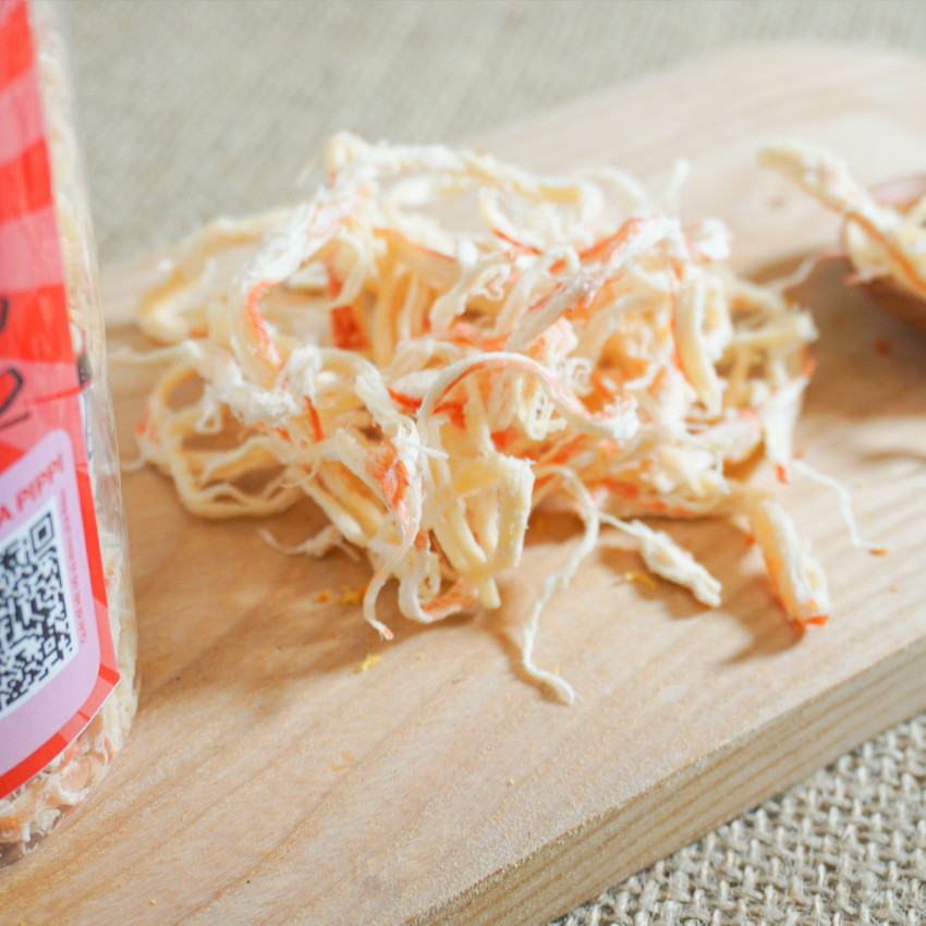 Khô mực xé sợi hấp nước dừa Pippi - mực khô loại ngon, hũ pet 250g - Thế Giới Đồ Ăn Vặt | BigBuy360 - bigbuy360.vn