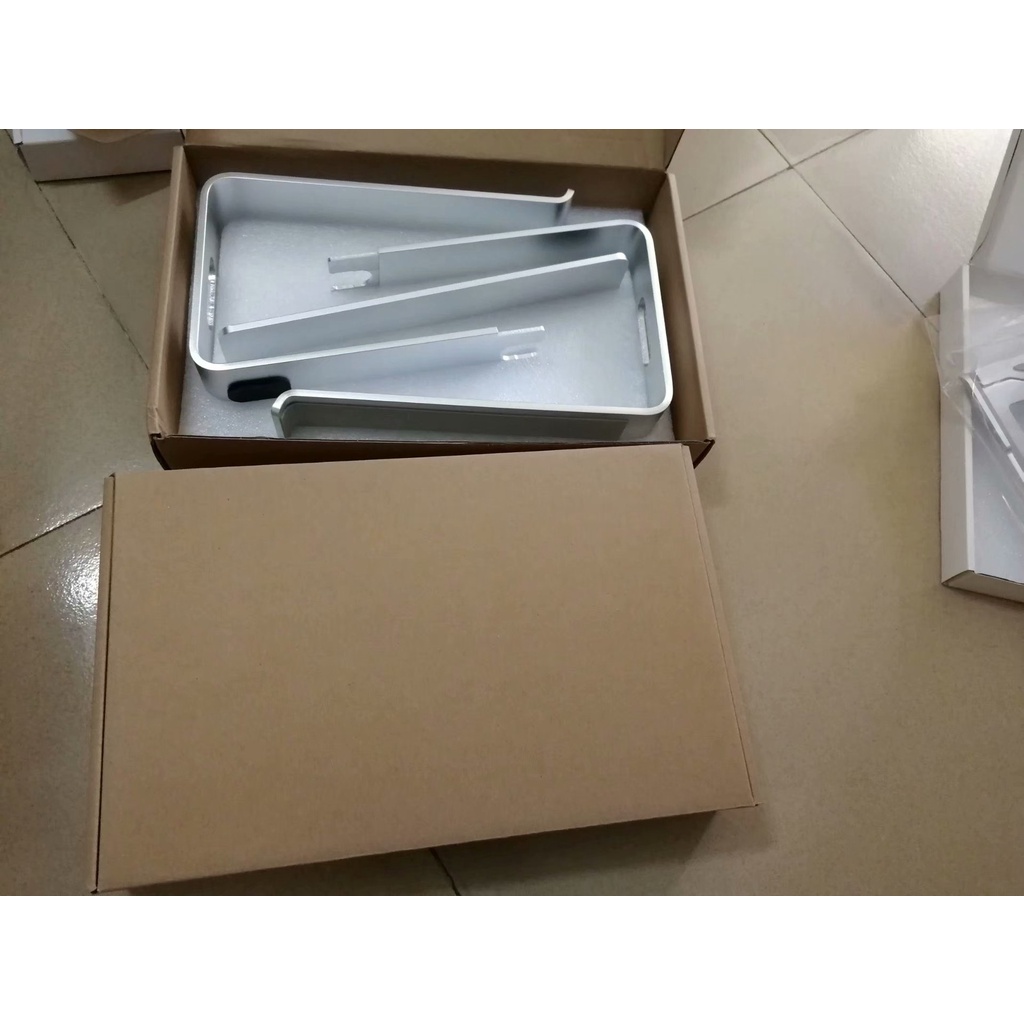 Giá đỡ để laptop stand notebook Macbook laptop bằng hợp kim nhôm có thể tháo rời kiêm tản nhiệt.