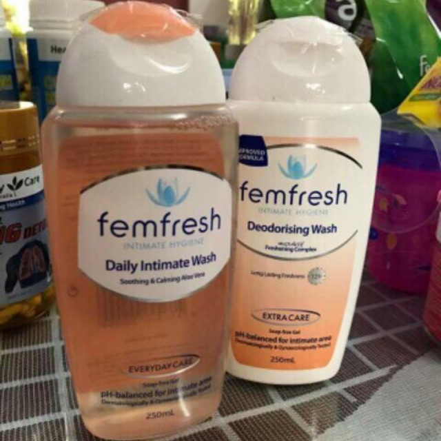 Dung dịch vệ sinh Femfresh Úc