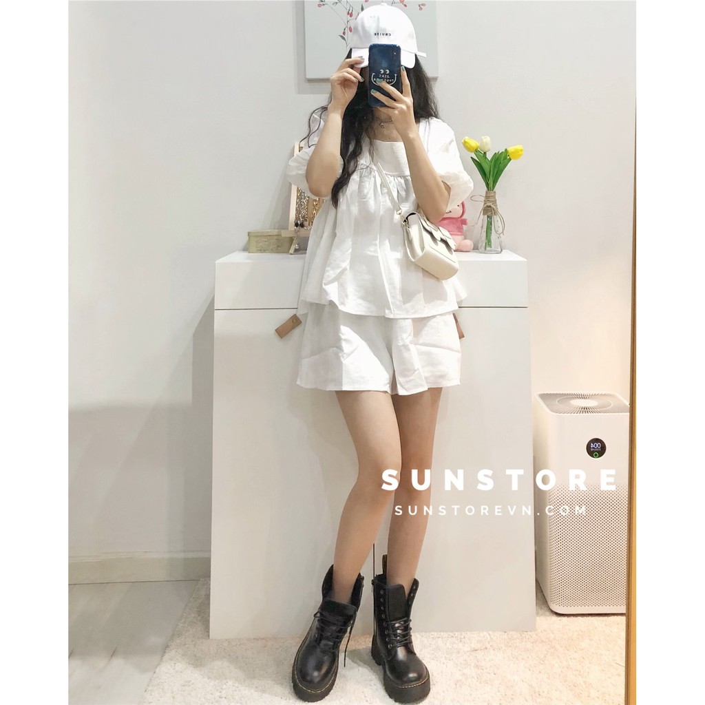 Set đồ màu trắng gồm áo và quần form chuẩn không kén dáng thiết kế sau lưng áo thắt nơ nhẹ chất đũi Bera set | BigBuy360 - bigbuy360.vn