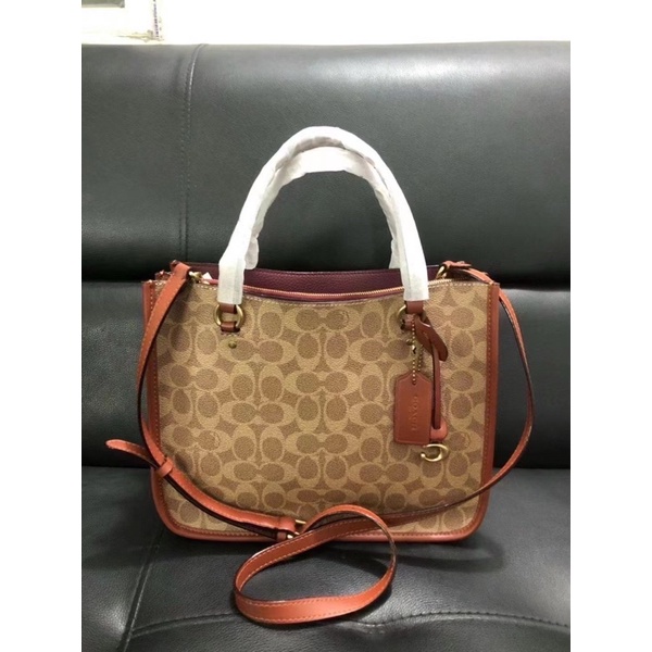 ✨ TÚI COACH DA TYLER CARRYAL 28 C3460