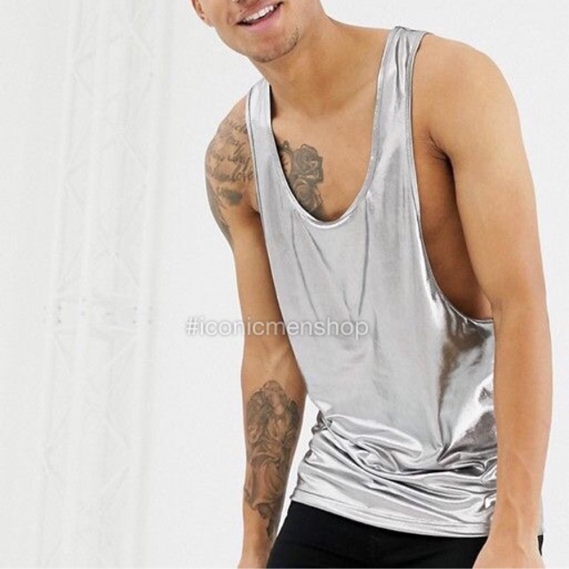 Tanktop vải da mỏng màu trắng bạc , mềm và có độ rũ