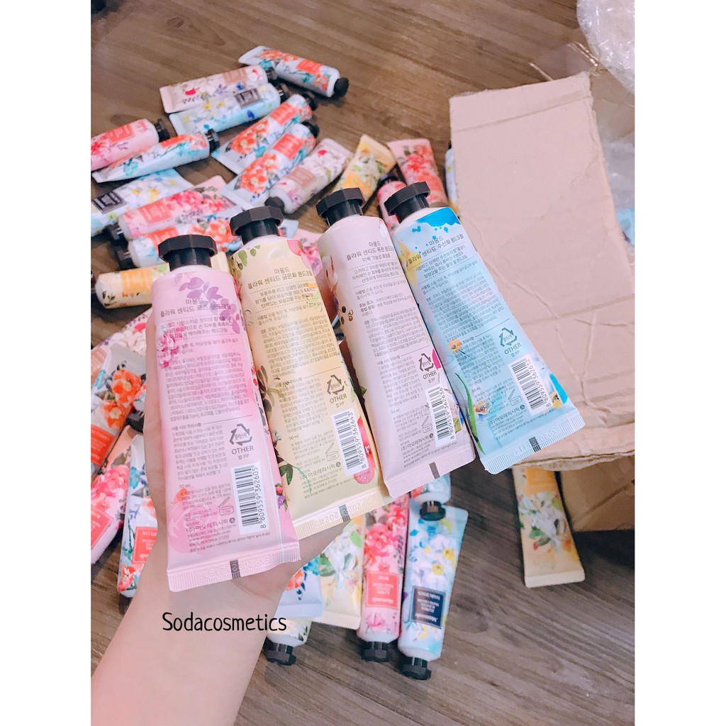 Kem Dưỡng Da Tay Hương Hoa Mamonde Flower Scented Hand Cream 50ml | BigBuy360 - bigbuy360.vn