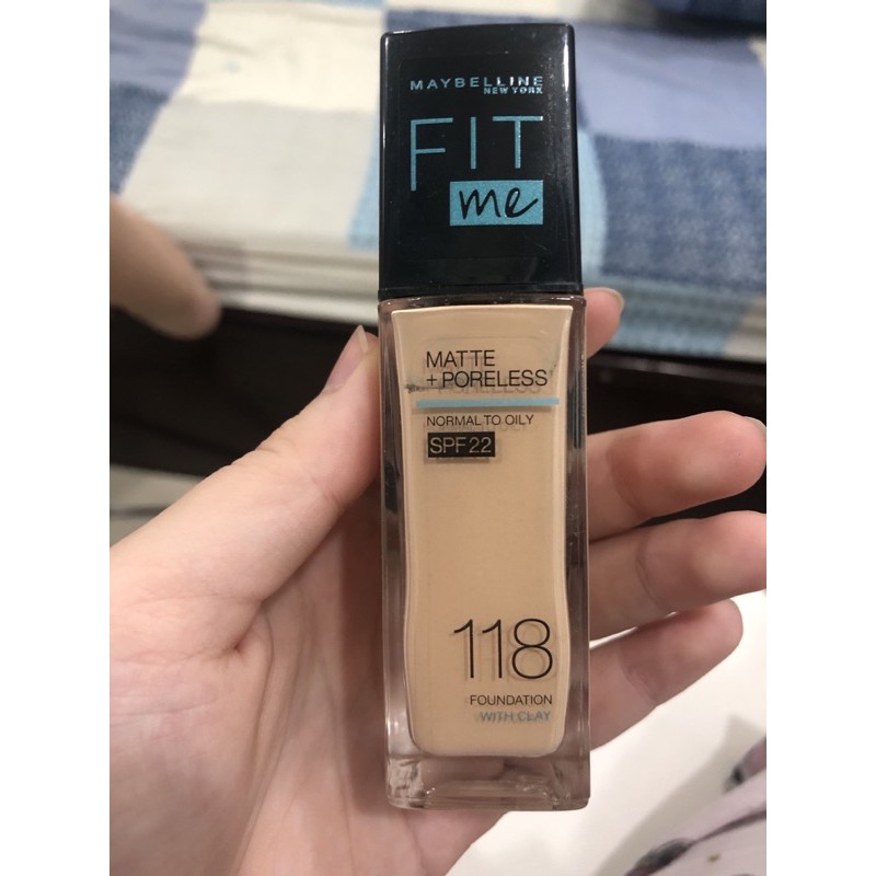 Nền maybelline màu 118, có đầu xịt, còn hơn nửa chai