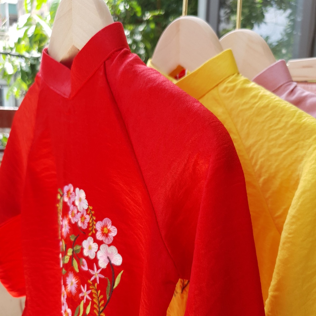 Set Áo Dài Cách Tân Lụa Thêu Hoa Tròn Siêu Hot Cho Mẹ Và Bé