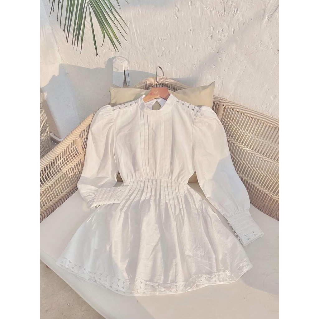 Đầm dạo phố trắng cổ trụ tay dài xếp ly eo Lucy Dress