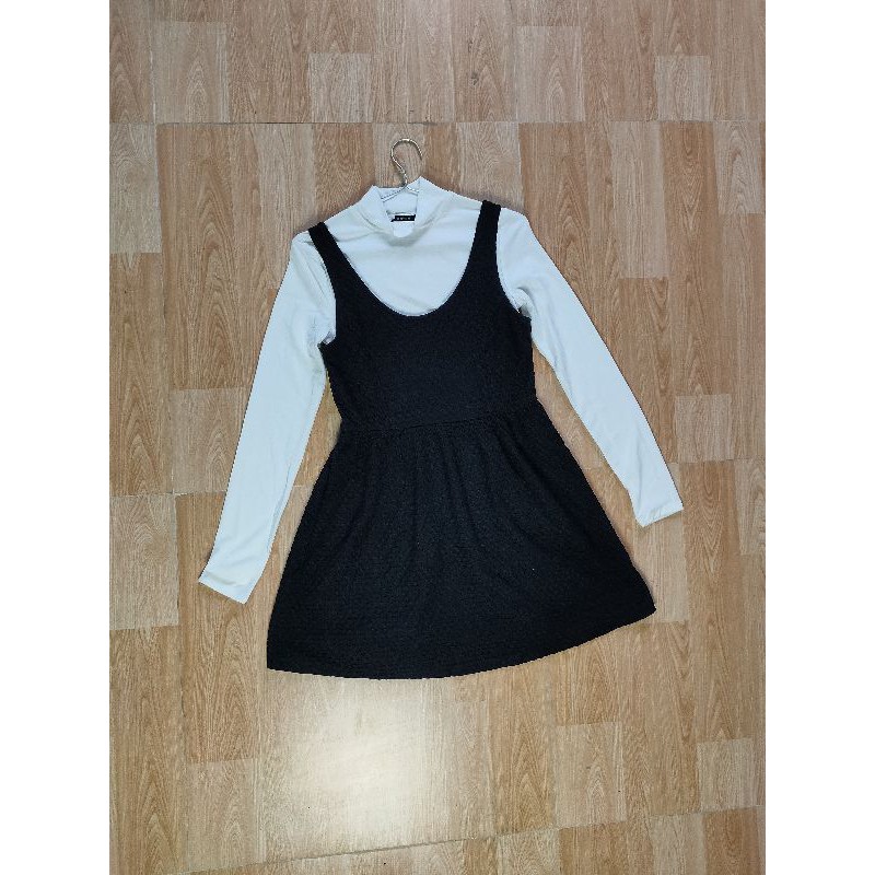 Đầm xoè body dây xuất khẩu F21nữ đẹp cotton họa tiết nổi 3d AMGOBET