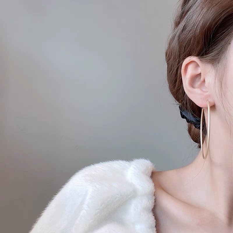 Khuyên tai tròn to bông tai khoen tròn bản vàng mờ siêu sang BT05