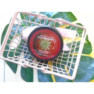 Dưỡng thể The Body Shop Strawberry body butter