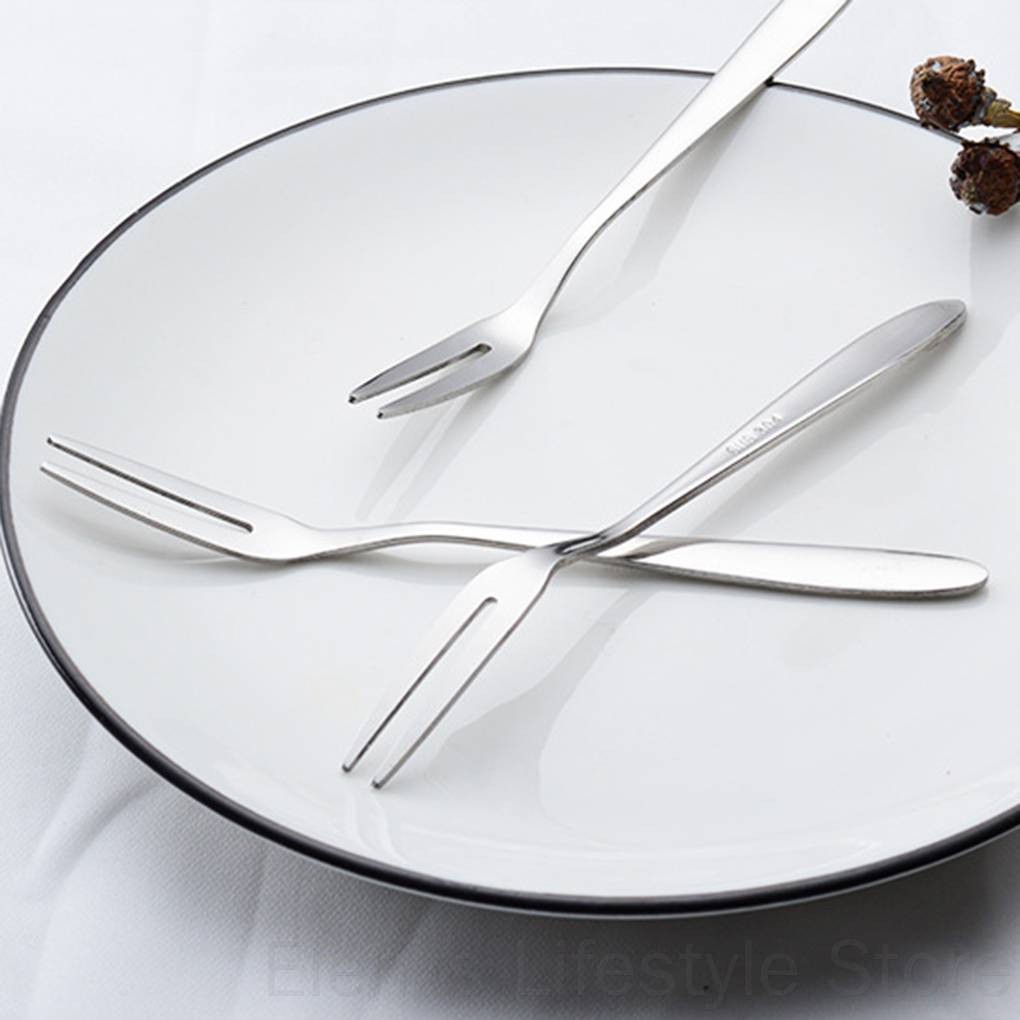 Nĩa Ăn Trái Cây Bằng Thép Không Gỉ