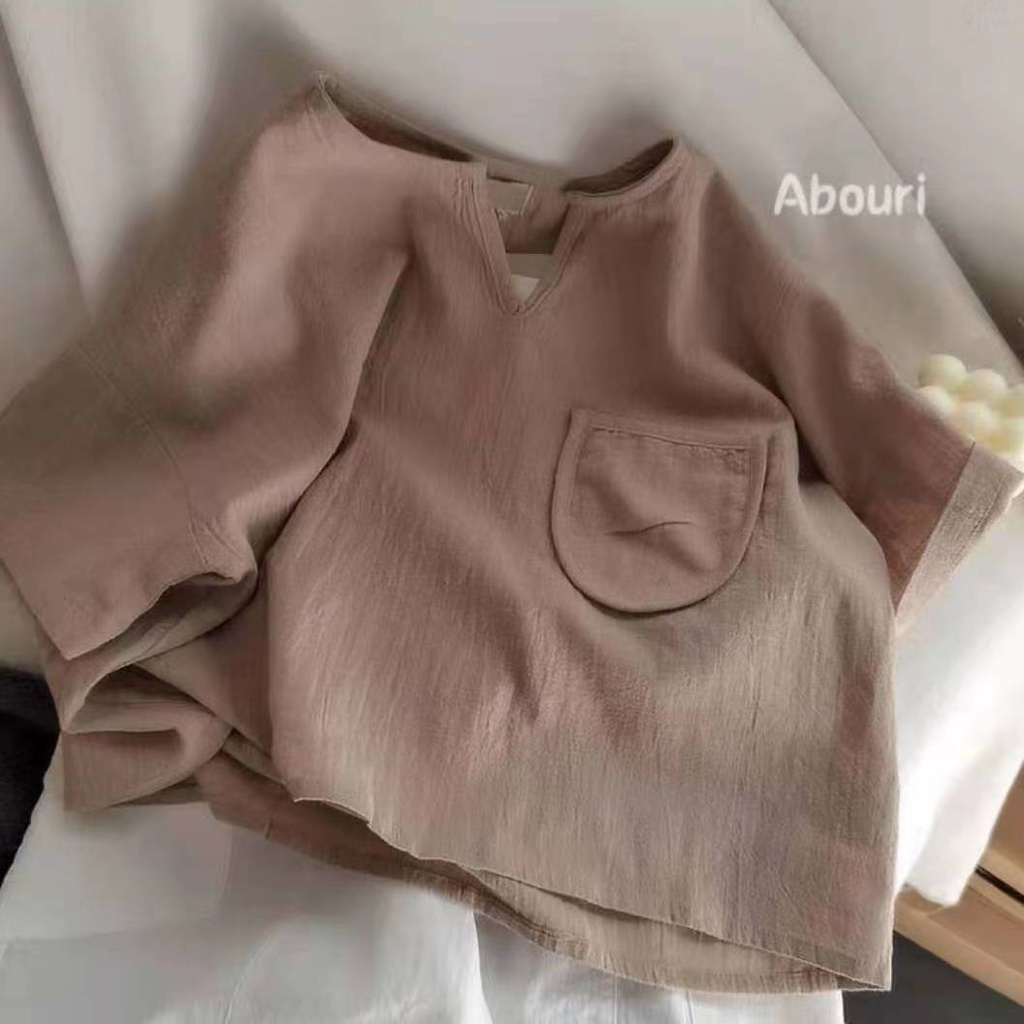 [Babycat] Hàng Có Sẵn Áo Cotton Lanh Mỏng Mềm Mại Thoáng Khí Có Túi Cổ Chữ V Phong Cách Hàn Quốc Nhật Bản Phương Tây Cho Bé Trai Và Bé Gái