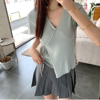Áo montoghi buộc chéo