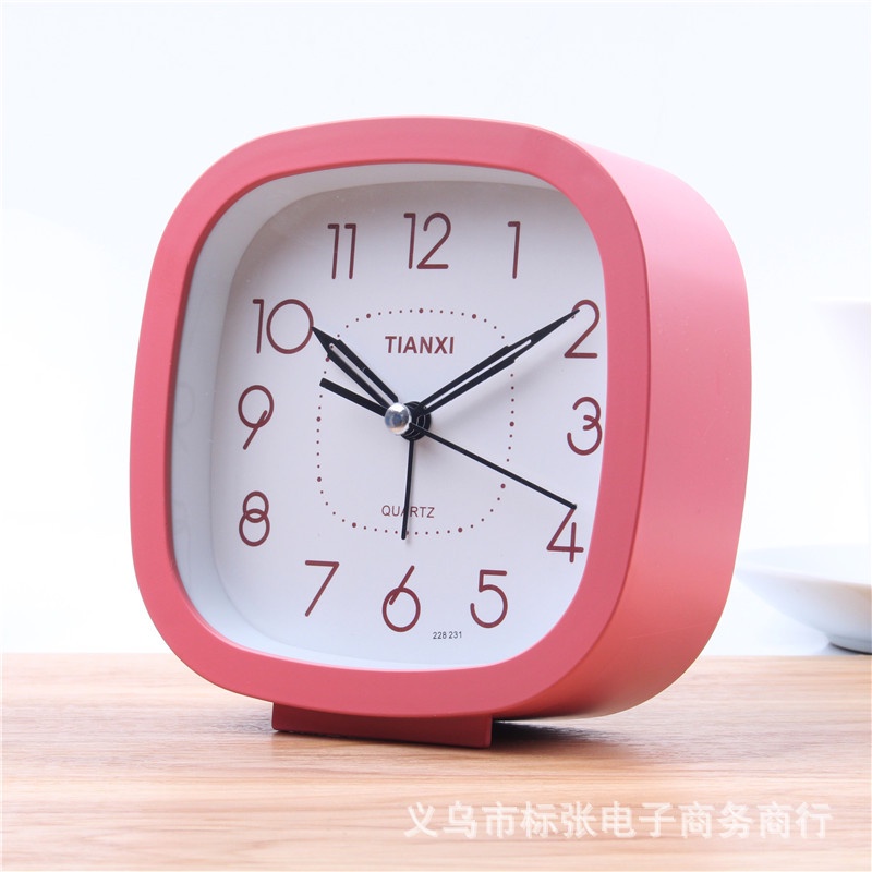 Đồng hồ để bàn thời trang kích thươc tp  -  có báo thức, tặng kèm pin