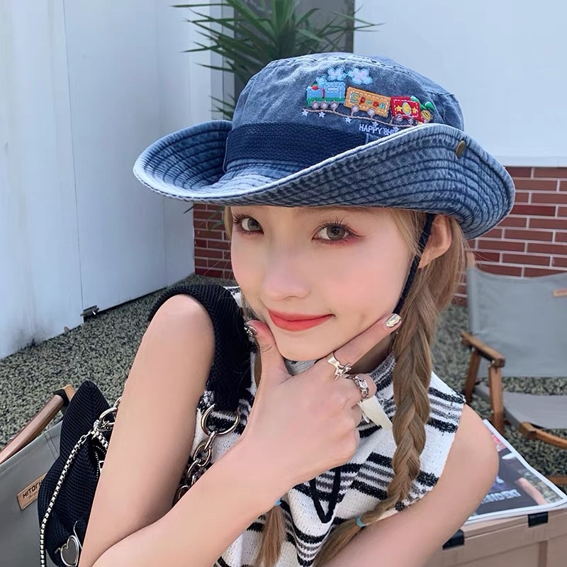 Mũ cao bồi vải demin cá tính thêu hình xe lửa cute
