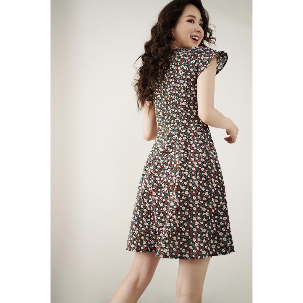 Đầm bổ mảnh lụa hoa nhí đen khuy dừa 1VA1097 ADORE DRESS | BigBuy360 - bigbuy360.vn