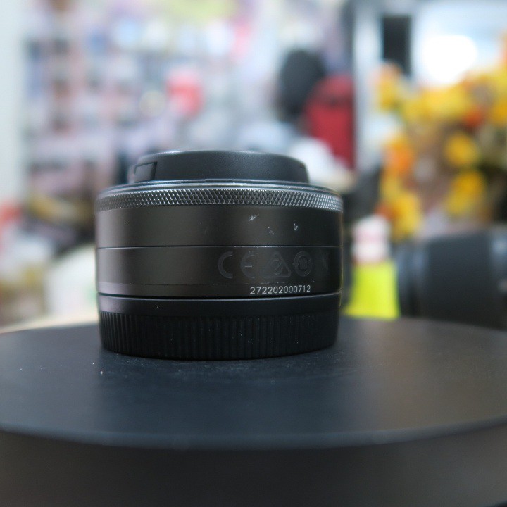 Ống kính Canon EF-M 22f2 dùng cho máy ảnh Mirrorless Canon