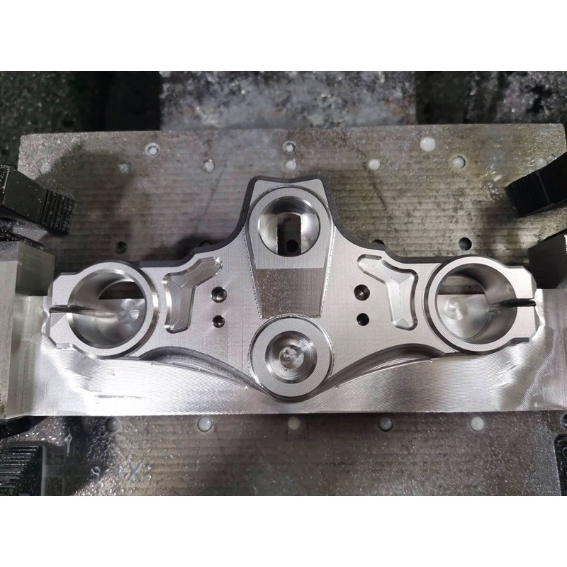 Gia công CNC nhôm, đồng, khuôn mẫu