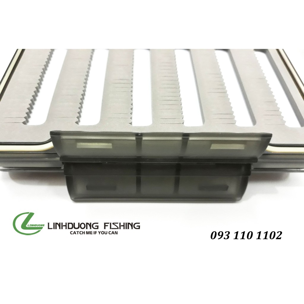 Hộp đựng mồi giả câu FLY
