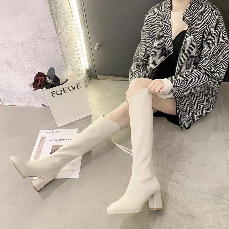 Boot đùi mã cao gót, khoá sau thiết kế cổ chữ V hàng quảng châu