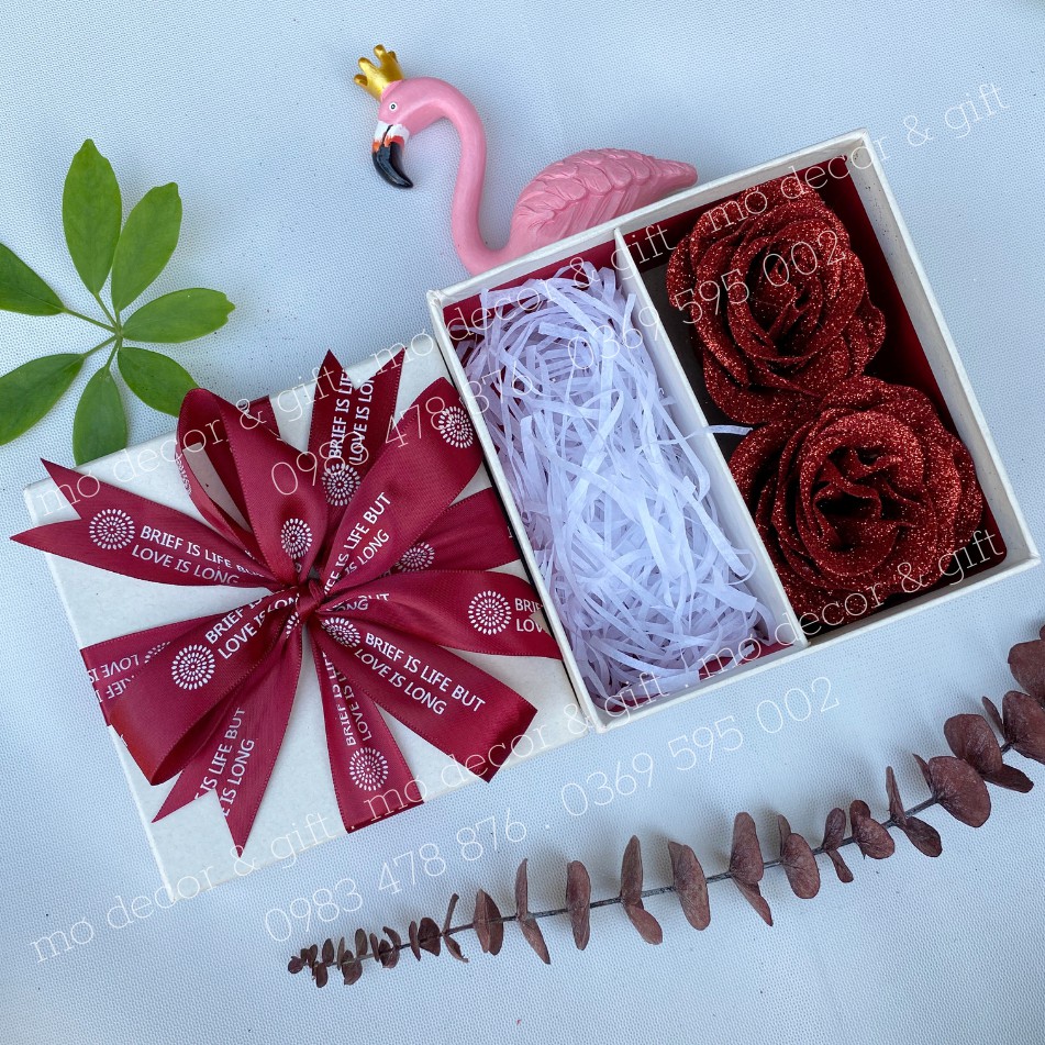 Hộp Dài Hoa Nhũ Đựng Son, Đựng Quà Kích thước 13,5cm x 13,5cm x 7cm - MƠDECOR