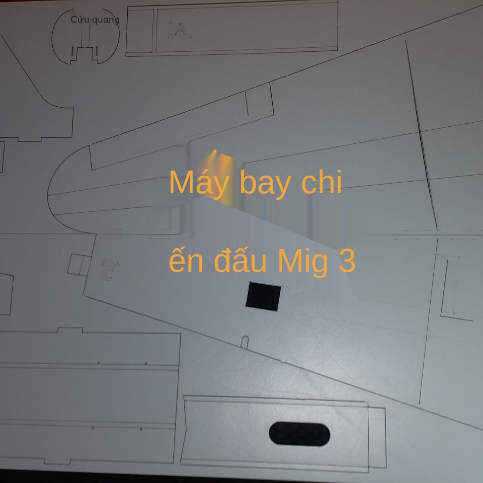 Máy bay chiến đấu cổ điển thời Thế II mô hình điều khiển từ xa MiG 3FT Bảng ma thuật không người lái cánh cố định c