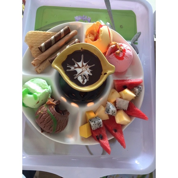 Khay lẩu kem liền 4 ngăn size 24cm