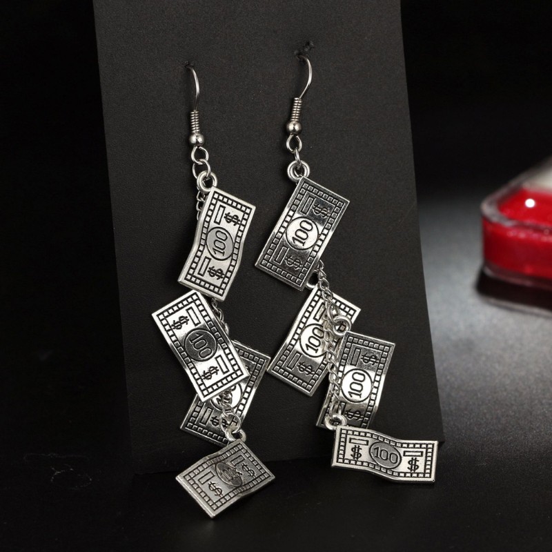 Đôi khuyên tai hình những tờ tiền 100 đô la thời trang