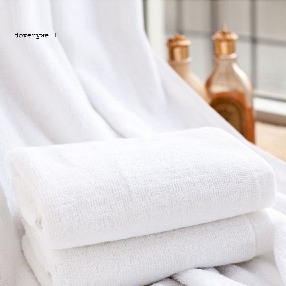 1 Khăn Tắm Màu Trắng Mềm Mại Kích Thước 30x70cm