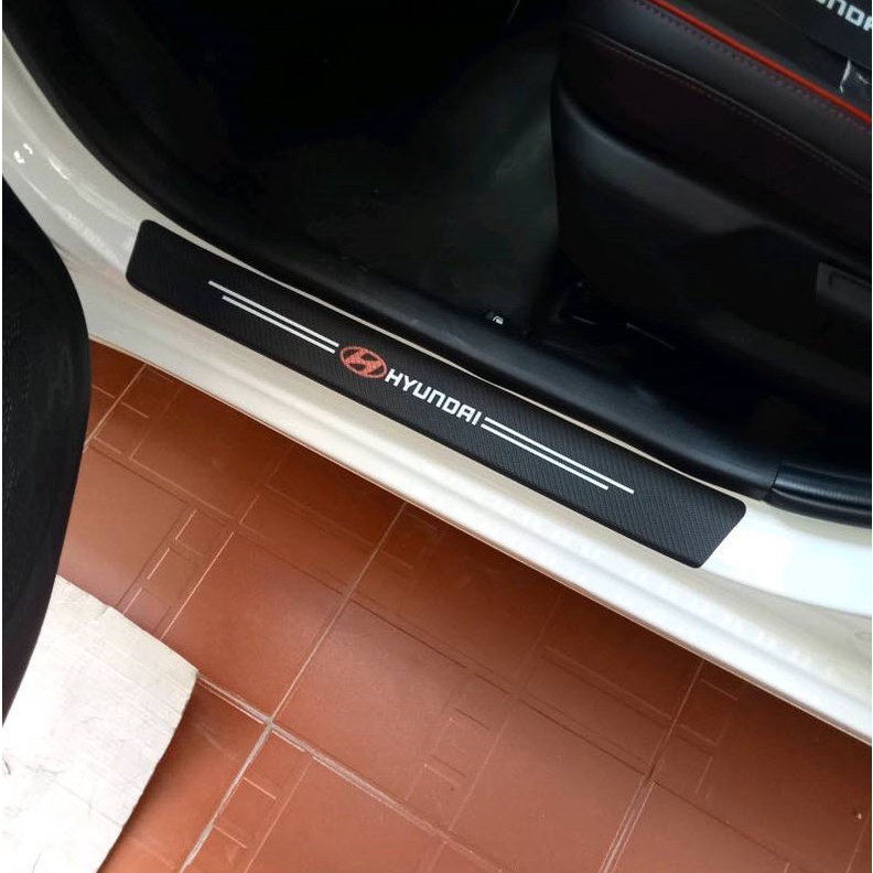 Miếng Dán Carbon Chống Trầy Xước Bậc Cửa, Cốp Xe Ô Tô Mazda, Hyundai, Toyota, Kia, KIA NEW, Ford, Mitsubishi, MG..
