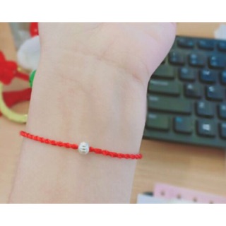Vòng tay chỉ đỏ may mắn