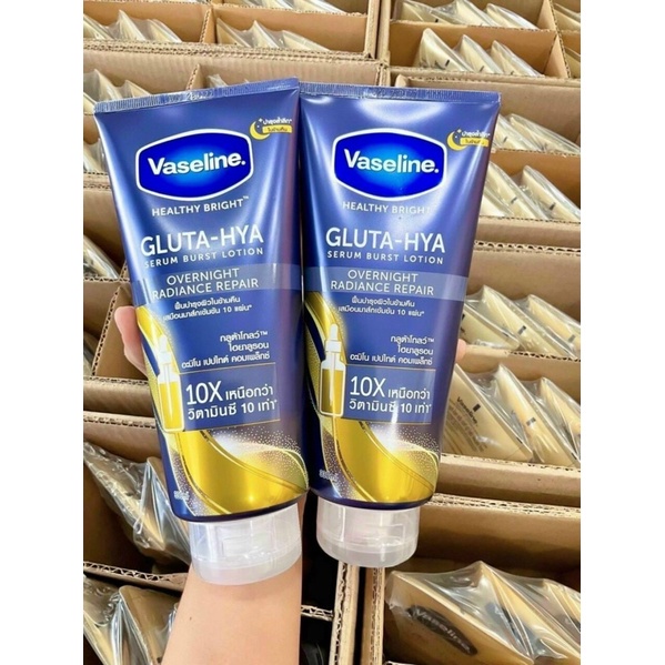 Sữa Dưỡng Thể Trắng Da Vaseline 10X Healthy Bright Gluta HYA Burst Over Night Thái Lan 330ml (Màu Xanh)