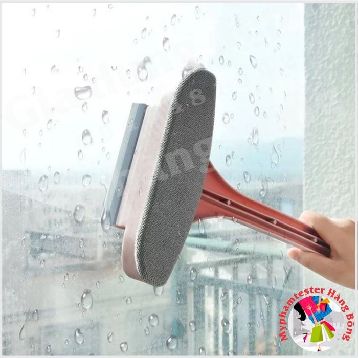 Cây lau kính có mặt lau và cần gạt rất sạch